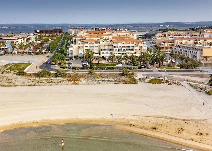 T2 Cabine Avec Terrasse Et Parking Prive A Sete - Fr-1-472-103 * Sète